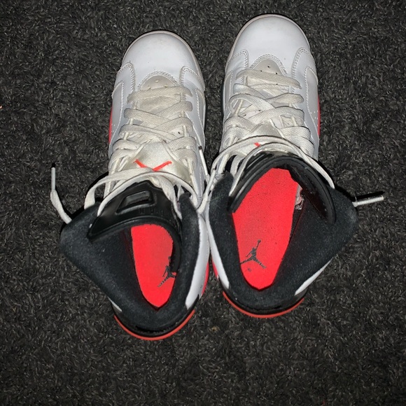 Jordan Infared 6’s - Picture 4 of 8
